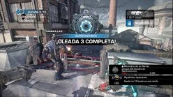 Mecánico reparando una fortificación al terminar una oleada