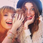 Bella-thorne-14