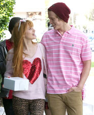 Bella-thorne-with-boyfriend (2)