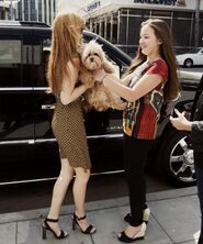 Bella-thorne-with-pal-holding-Kingston