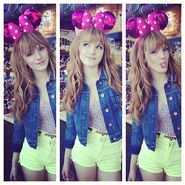 Bella-thorne-pink-mickey-mouse-ears