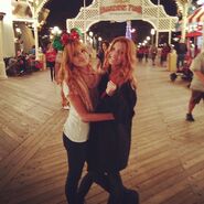 Bella-thorne-Christmas-pier-with-pal