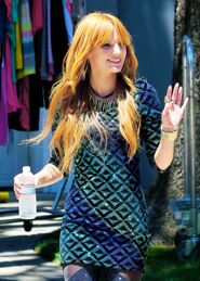 Bella-thorne-1382309518bellathorne