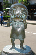 Neko-Musume statue