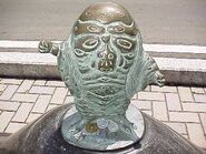 Hyakume statue