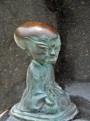 Nurarihyon statue