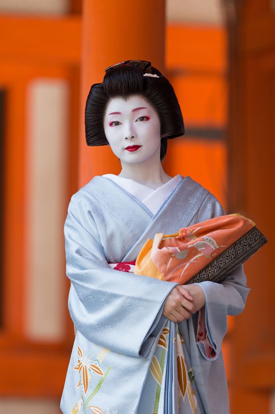 geisha inspired hair