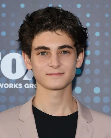 David Mazouz The Gemini Diaries Universe Wiki Fandom His first name is pronounced dahveed. gemini diaries universe wiki fandom