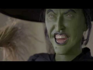 Life-size_Wicked_Witch_of_the_West_Figure