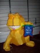 1 4be395ad1c17017b167d5de0ed849200.jpg (23 KB) Birthday Garfield w/ "The Party's Here" banner