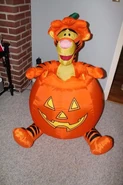 Halloween Tigger in Jack O' Lantern