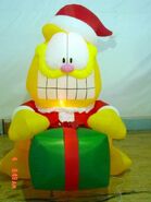 Airblown santa garfield.jpg (15 KB) Christmas Garfield