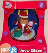 Snowglobe - Dora The Explorer (2006 Version)