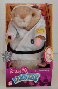 Kung Fu Hamster ダンス機能付き ぬいぐるみ　 カンフーハムスター Yahoo!オークション - 2644 【未使用】カンフーハムスター