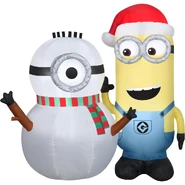 Minion Kevin Building Snowman Scene