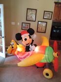Mickey Mouse & Pluto in Christmas plane (Prototype)