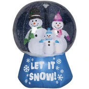 Snow Family Scene (2024 Remake. The original 2014 one had twinkling leds instead of snowing pellets)