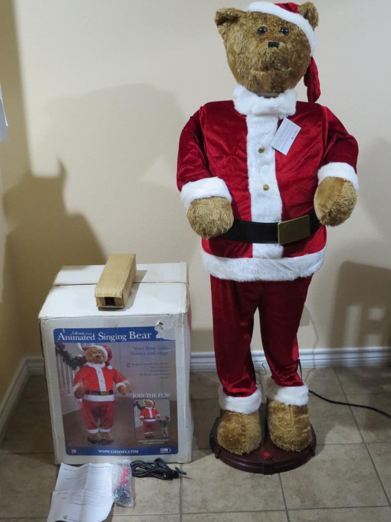 Dancing christmas bear store