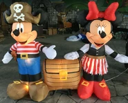 Halloween Mickey & Minnie Mouse as Pirates