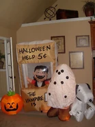 Halloween Peanuts Vampire Booth Scene (Unreleased)