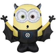 Minion Bob in Bat Costume