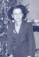 Vivian Kniseley (1910-1991)
