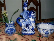 Examples of the Gzhel ceramics