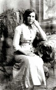 Annie Marjoram (1896-1959) in her early twenties