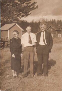 Evelyn Don James c1930 Small