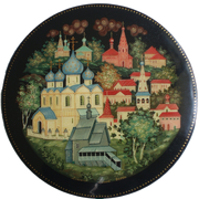 Russian lacquered box - Suzdal