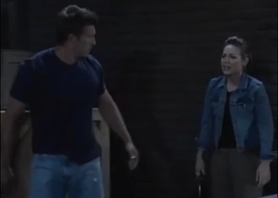 Elizabeth tells Jason and Lucky that she's pregnant