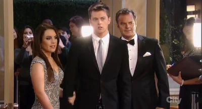 Michael, Kiki and Ned arrive on the red carpet