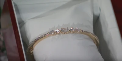 Diamond bracelet Victor gives to Lucy (2022)