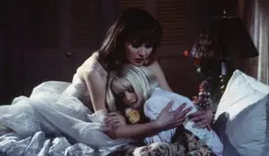 The ghost of Dominique visits her daughter Serena (1997)