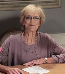 Audrey Hard 2015-Edit