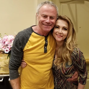 Robert & Holly - BTS (2020)