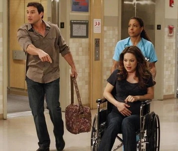 Elizabeth arrives at the hospital