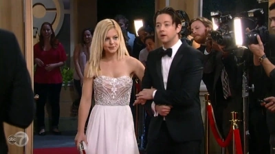 Maxie and Spinelli arrive on the red carpet