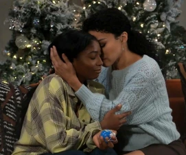 Portia comforts Trina on Christmas (2022)