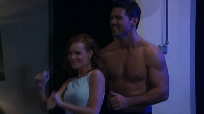 Nathan dances with Ellie during his number