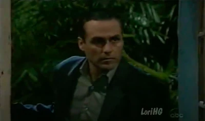 Sonny arrives at The Lanai (2005)