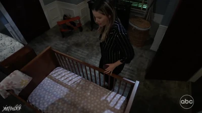 Sasha sees that Daisy is not in her crib (2025)
