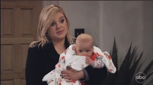 Maxie reclaims her baby, renames her Bailey Lu (2022)