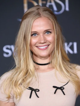 Carly Schroeder 2017