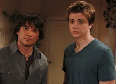 Brothers Michael and Dante