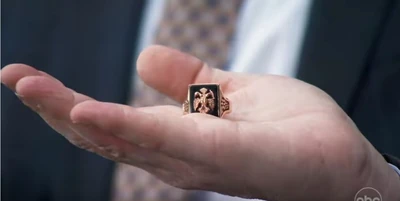 Valentin's new family crest ring, gifted from his father (2022)