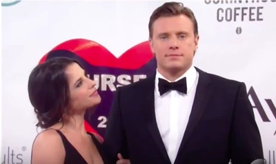 Jason and Sam on the red carpet