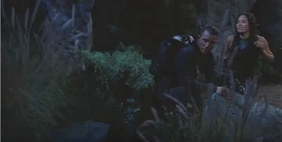 Jason Morgan and Britt Westbourne scuba to Cassadine Island (2021)