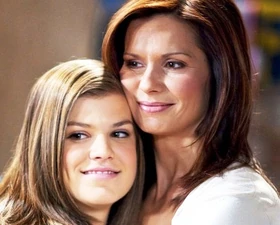 Téa and daughter Danielle