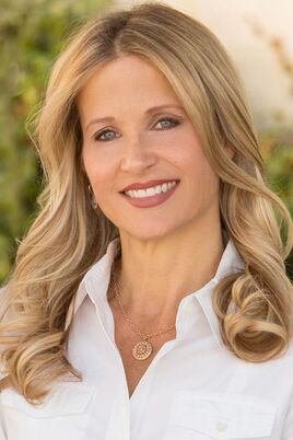 Stephanie Dicker 2022